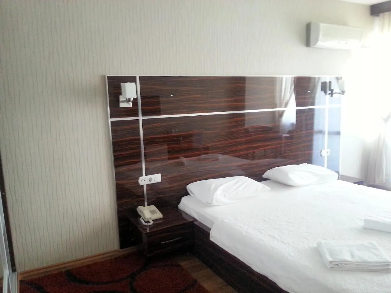 Iyonya Hotel Urla Türkiye
